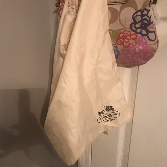 Purse - Picture 5 of 5